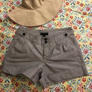 BR- Sz 6, Fine Blue/white Stripe shorts